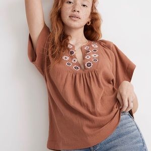 New Madewell embroidered knit lightspun flutter-sleeve top in warm umber